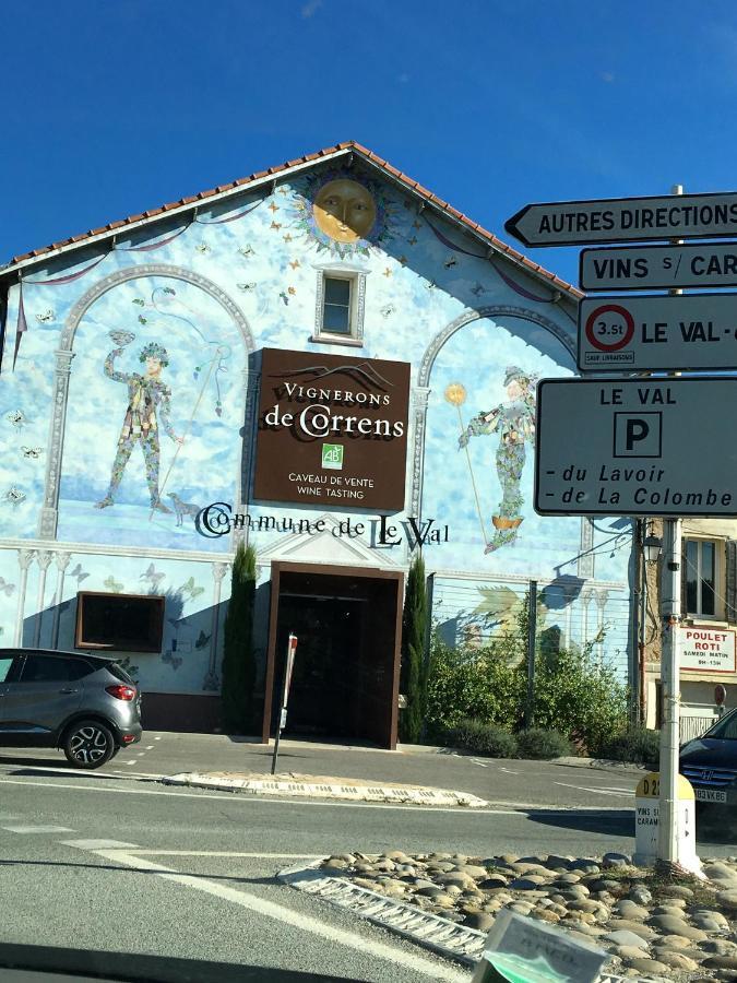 La Villa Aux Oliviers Le Val Esterno foto