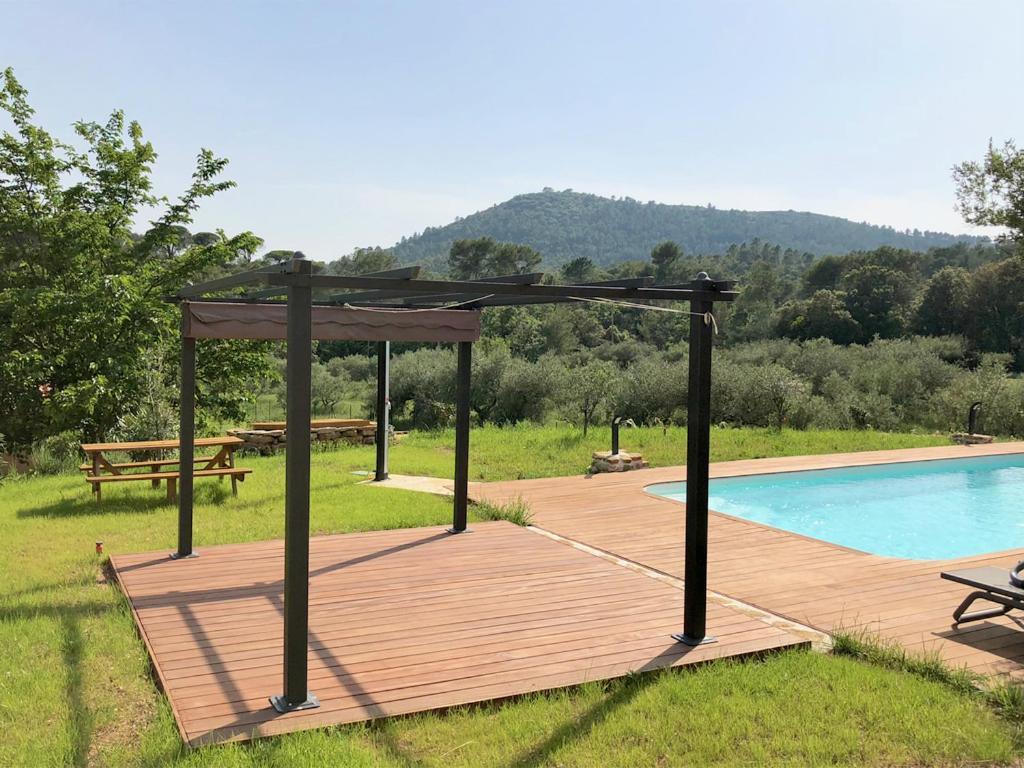 La Villa Aux Oliviers Le Val Esterno foto